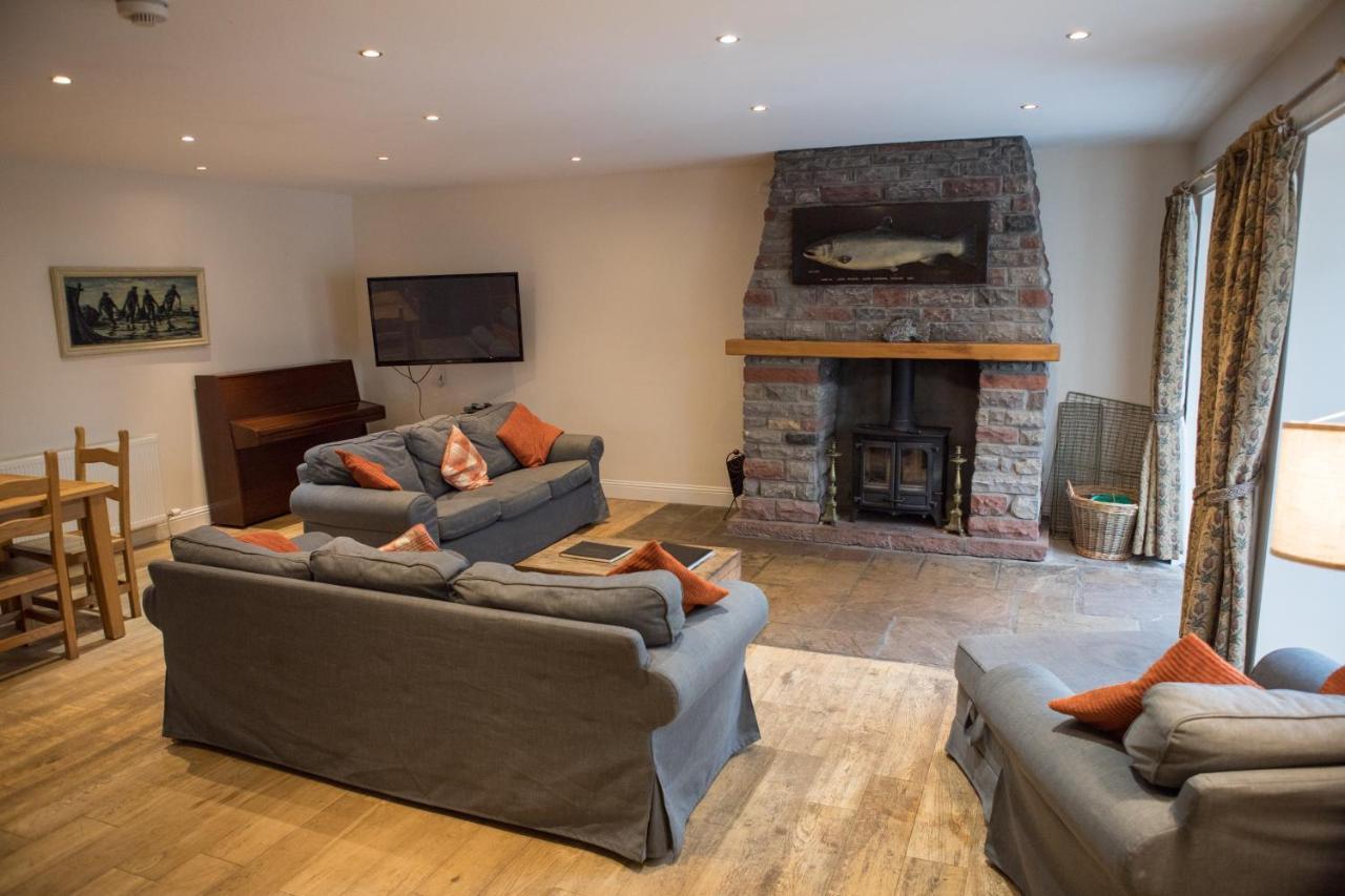 Auchendennan Farm Self Catering Cottages Balloch Eksteriør bilde