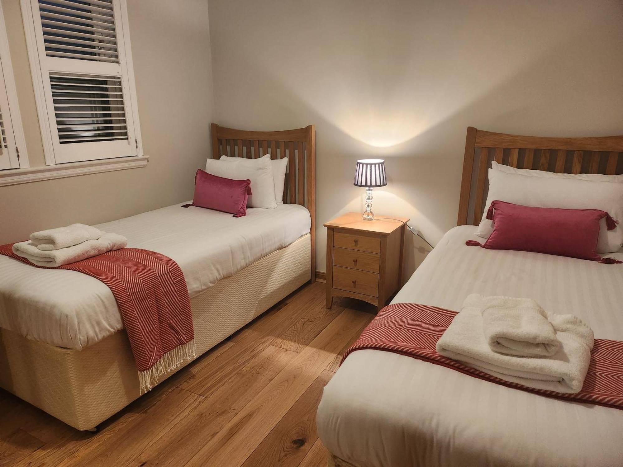 Auchendennan Farm Self Catering Cottages Balloch Eksteriør bilde