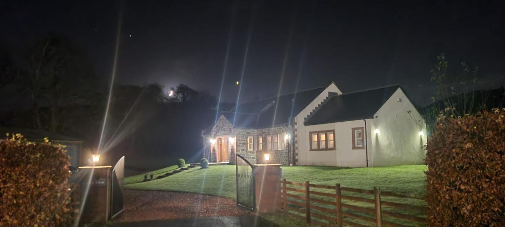 Auchendennan Farm Self Catering Cottages Balloch Eksteriør bilde