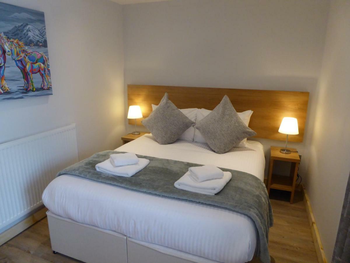 Auchendennan Farm Self Catering Cottages Balloch Eksteriør bilde