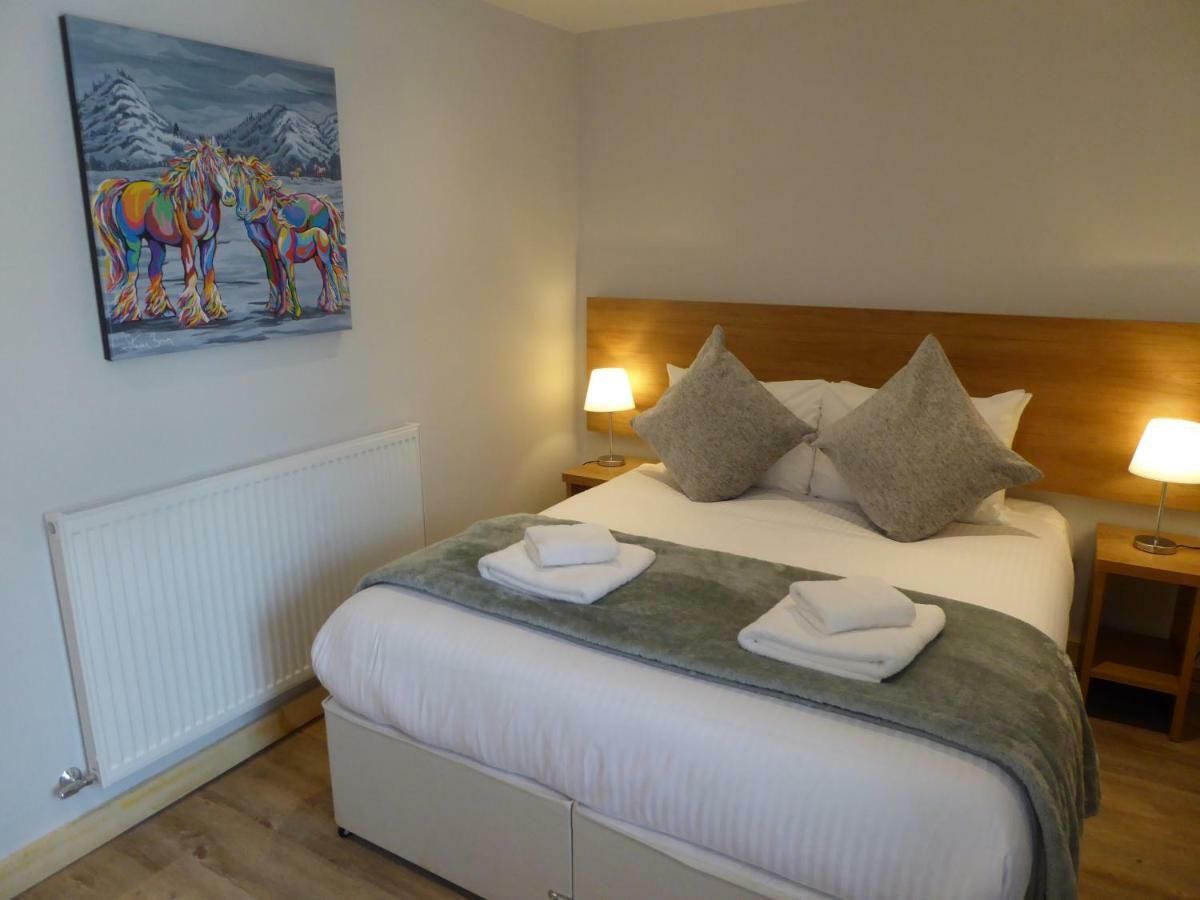 Auchendennan Farm Self Catering Cottages Balloch Eksteriør bilde